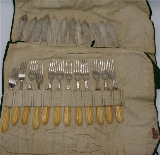 Twelve pairs of Victorian silver fish eaters